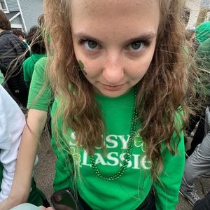 Meet your Posher, Laynie